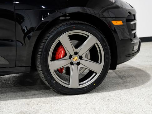 Used 2018 Porsche Macan Turbo w/ Premium Package Plus image 59