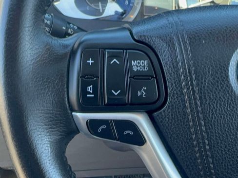 Used 2018 Toyota Sienna XLE w/ Protection Package image 16