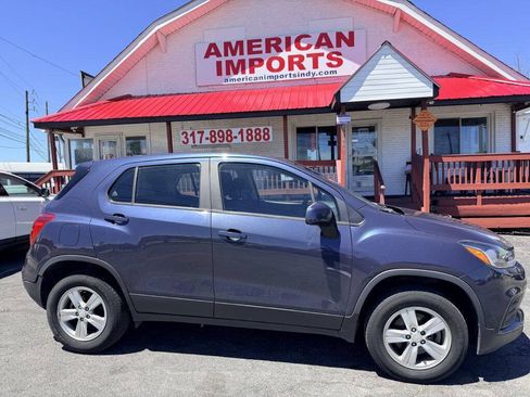 Used 2019 Chevrolet Trax LS AWD/4WD image 1