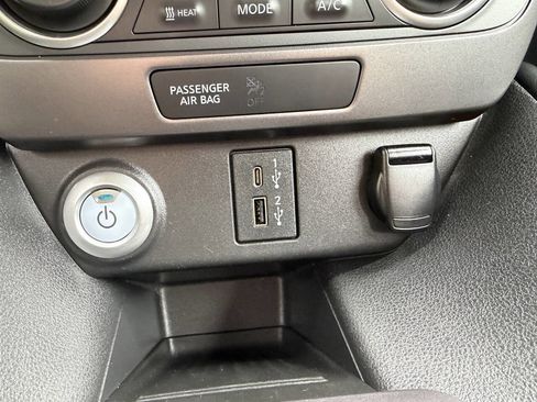 Used 2022 Nissan Leaf S FWD image 20