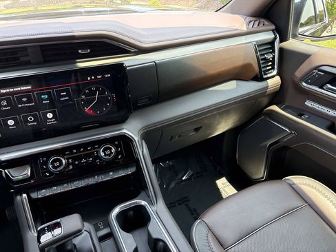 Used 2024 GMC Sierra 1500 Denali w/ Denali Reserve Package RWD image 29