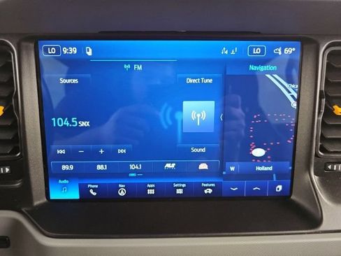 Used 2022 Ford Bronco Badlands w/ Sasquatch Package AWD/4WD image 24