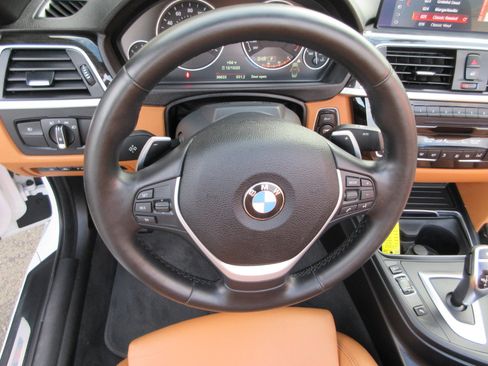 Used 2019 BMW 440i Convertible w/ Convenience Package image 38