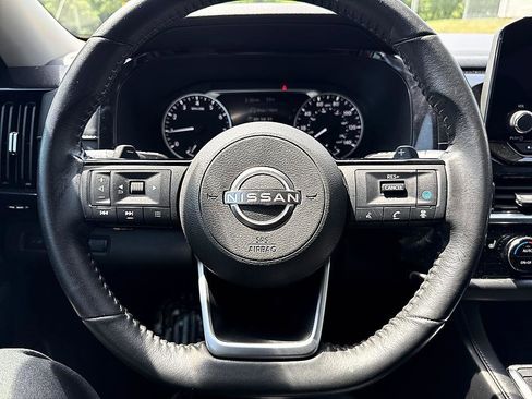 Certified 2022 Nissan Pathfinder SV AWD/4WD image 17