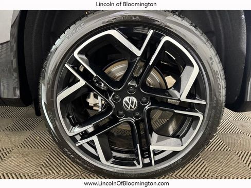 Used 2026 Volkswagen Tiguan SEL R-Line AWD/4WD image 21