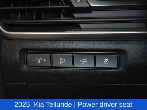Used 2025 Kia Telluride S FWD image 10
