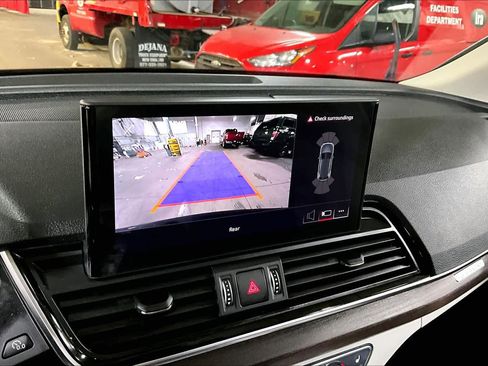 Used 2022 Audi Q5 2.0T Premium image 27