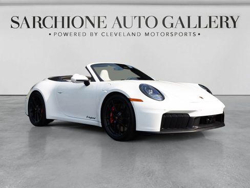 Used 2026 Porsche 911 Carrera 4 GTS AWD/4WD image 9