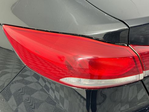 Used 2018 Hyundai Elantra SEL image 34