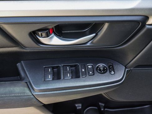 Used 2019 Honda CR-V LX image 29