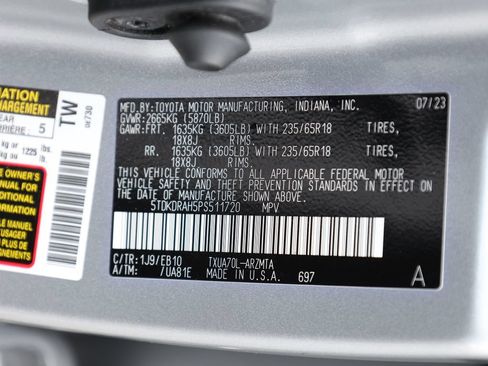 Used 2023 Toyota Highlander XLE FWD image 41