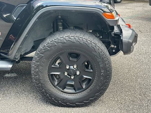 Used 2021 Jeep Gladiator Mojave AWD/4WD image 14