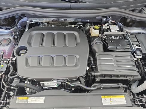 New 2026 Volkswagen Tiguan SE image 30