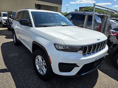 Used 2023 Jeep Grand Cherokee Laredo