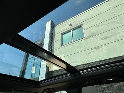 New 2025 Cadillac XT6 Sport w/ Technology Package image 8