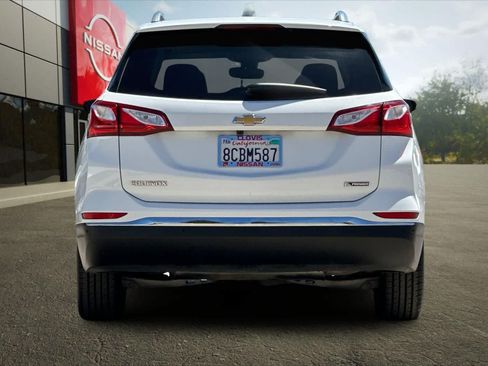 Used 2018 Chevrolet Equinox Premier FWD image 8