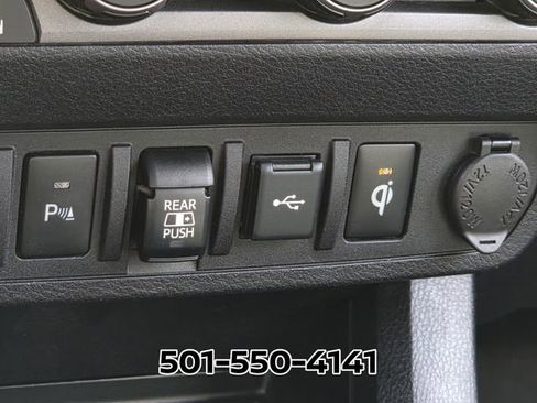 Used 2021 Toyota Tacoma TRD Off-Road w/ Technology Package AWD/4WD image 26