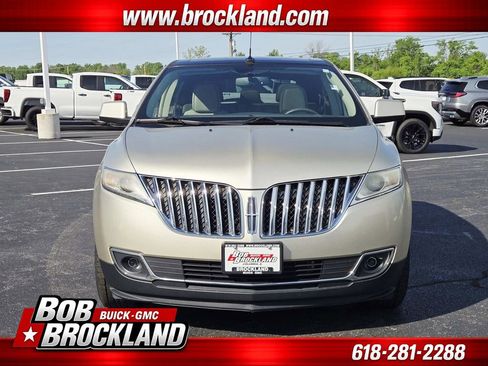 Used 2011 Lincoln MKX 2WD w/ 101A Rapid Spec Order Code image 8