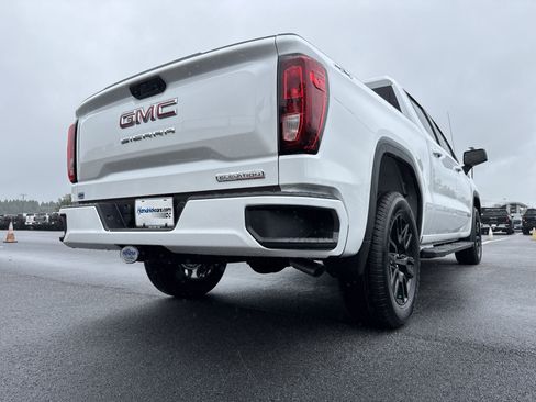 New 2026 GMC Sierra 1500 Elevation image 10