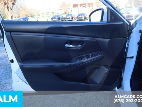 Used 2024 Nissan Sentra SV image 11