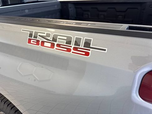 Used 2025 Chevrolet Silverado 1500 LT Trail Boss w/ Protection Package AWD/4WD image 23