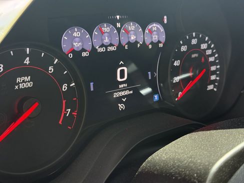 Used 2019 Chevrolet Camaro SS RWD image 6