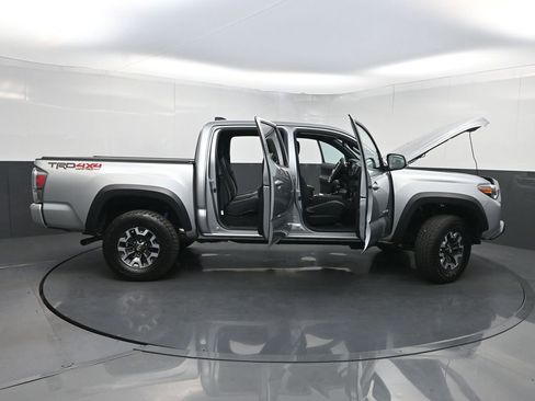 Used 2023 Toyota Tacoma TRD Off-Road w/ Technology Package AWD/4WD image 35