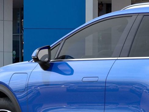 New 2026 Chevrolet Equinox EV LT image 12