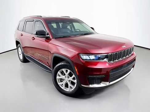 Used 2023 Jeep Grand Cherokee L Limited w/ Trailer Tow Group (B) AWD/4WD image 3