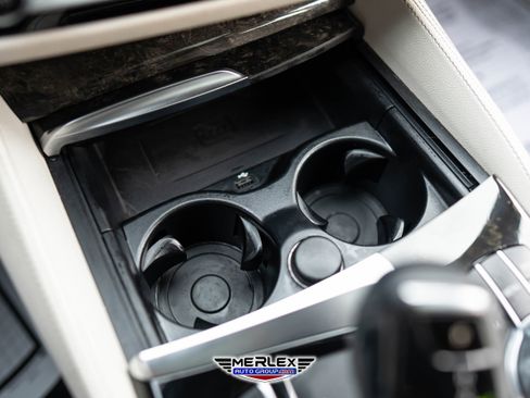 Used 2018 BMW 540i w/ M Sport Package image 37