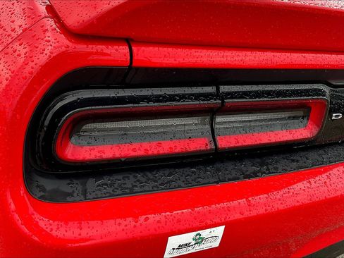 Used 2022 Dodge Challenger GT image 28