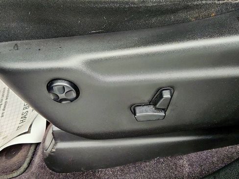 Used 2018 Jeep Grand Cherokee Altitude image 12