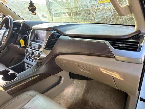 Used 2018 Chevrolet Tahoe LT image 10