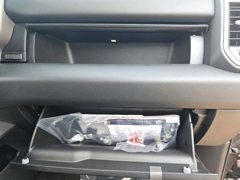 New 2024 RAM 1500 Big Horn AWD/4WD image 67