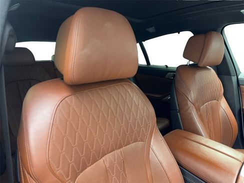 Used 2021 BMW X6 M50i w/ Executive Package image 46