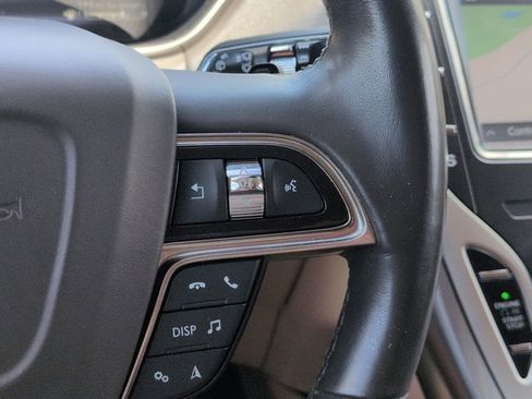 Used 2019 Lincoln Nautilus Reserve FWD image 28