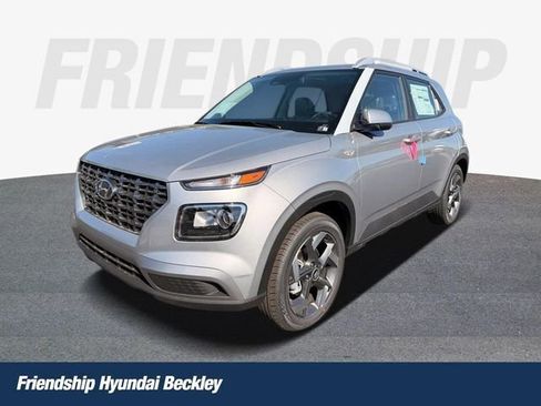 New 2026 Hyundai Venue SEL FWD image 1