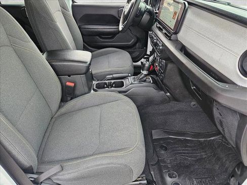 Used 2024 Jeep Wrangler Willys image 18