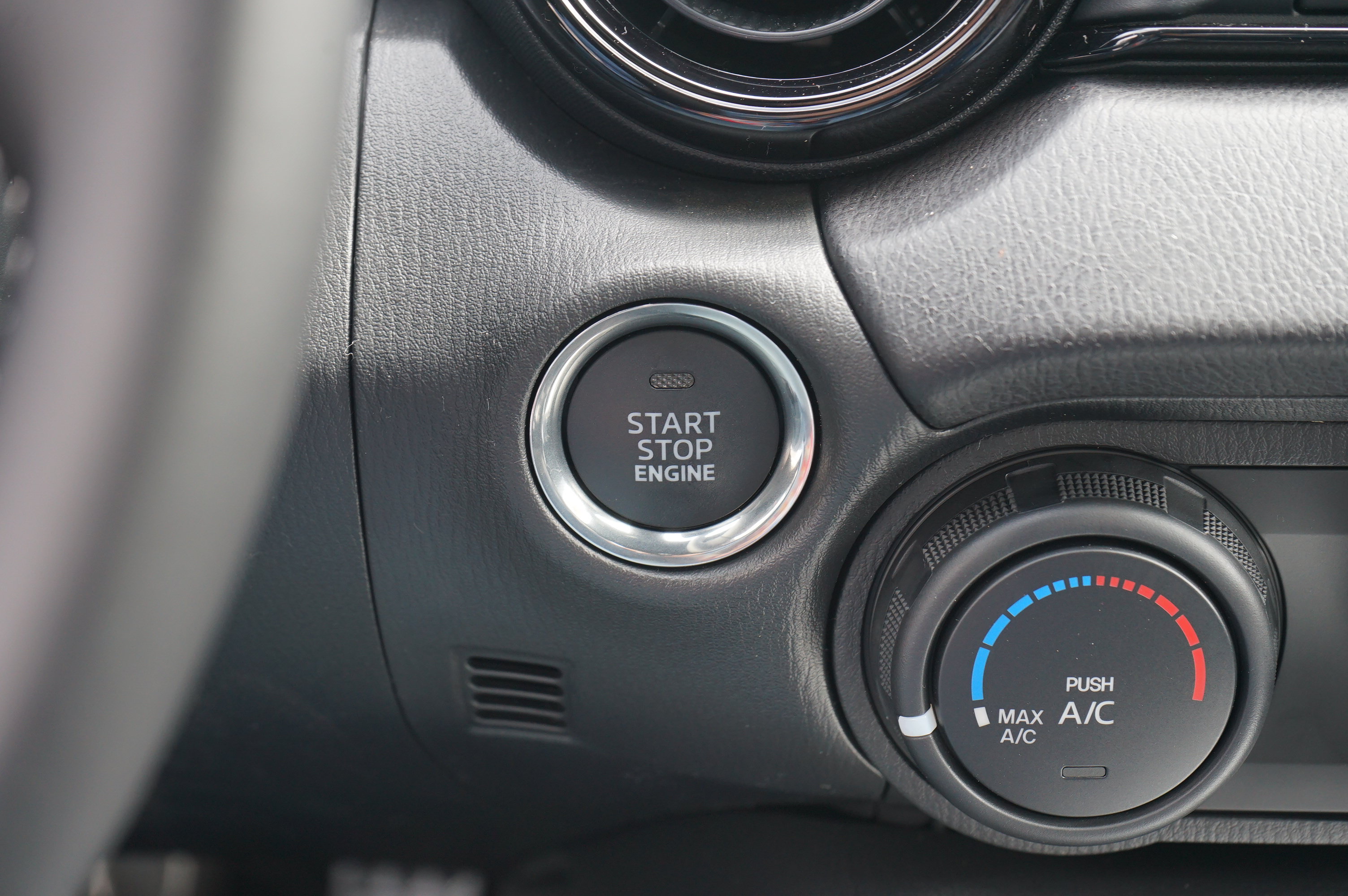 New 2026 MAZDA MX-5 Miata Club w/ Interior Package RWD image 24