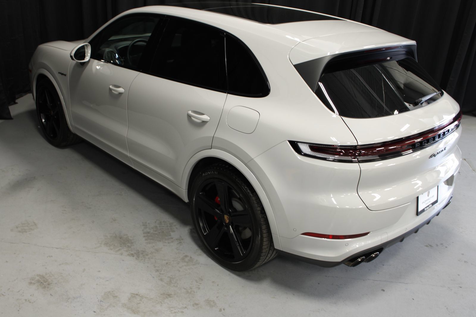 Certified 2026 Porsche Cayenne S AWD/4WD image 15