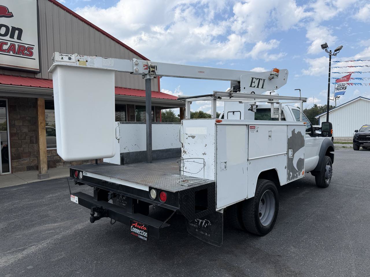 Used 2015 Ford F450 XL w/ Power Equipment Group RWD image 4