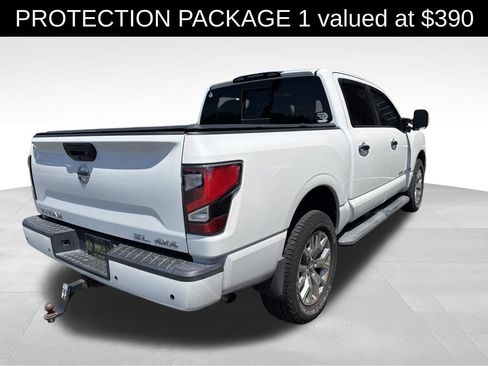 Used 2020 Nissan Titan SL w/ Moonroof Package AWD/4WD image 4