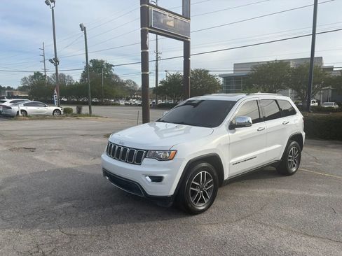 Used 2022 Jeep Grand Cherokee Limited image 1