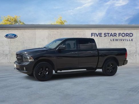 Used 2015 RAM 1500 Express AWD/4WD image 4