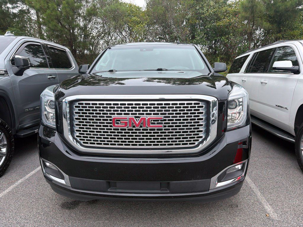 Used 2017 GMC Yukon Denali w/ Open Road Package AWD/4WD image 5