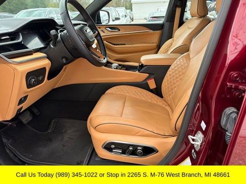 Used 2024 Jeep Grand Cherokee Summit AWD/4WD image 14