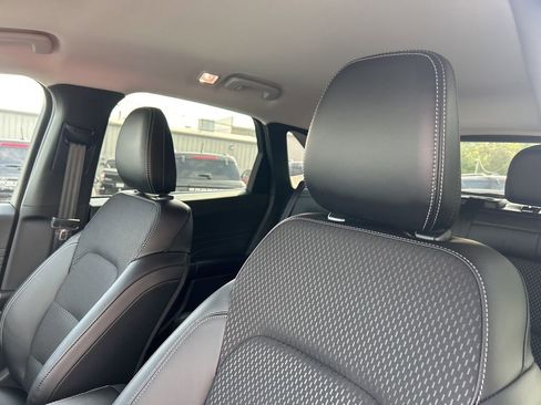 New 2025 Ford Escape SE image 13