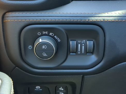 Used 2023 RAM 1500 Limited AWD/4WD image 27
