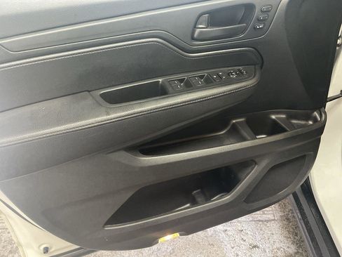 Certified 2024 Honda Odyssey EX-L image 13