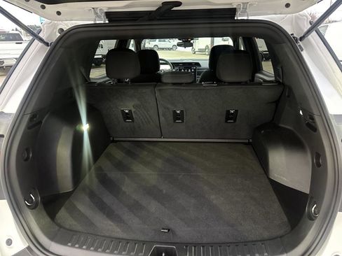 Used 2025 GMC Terrain Elevation image 9